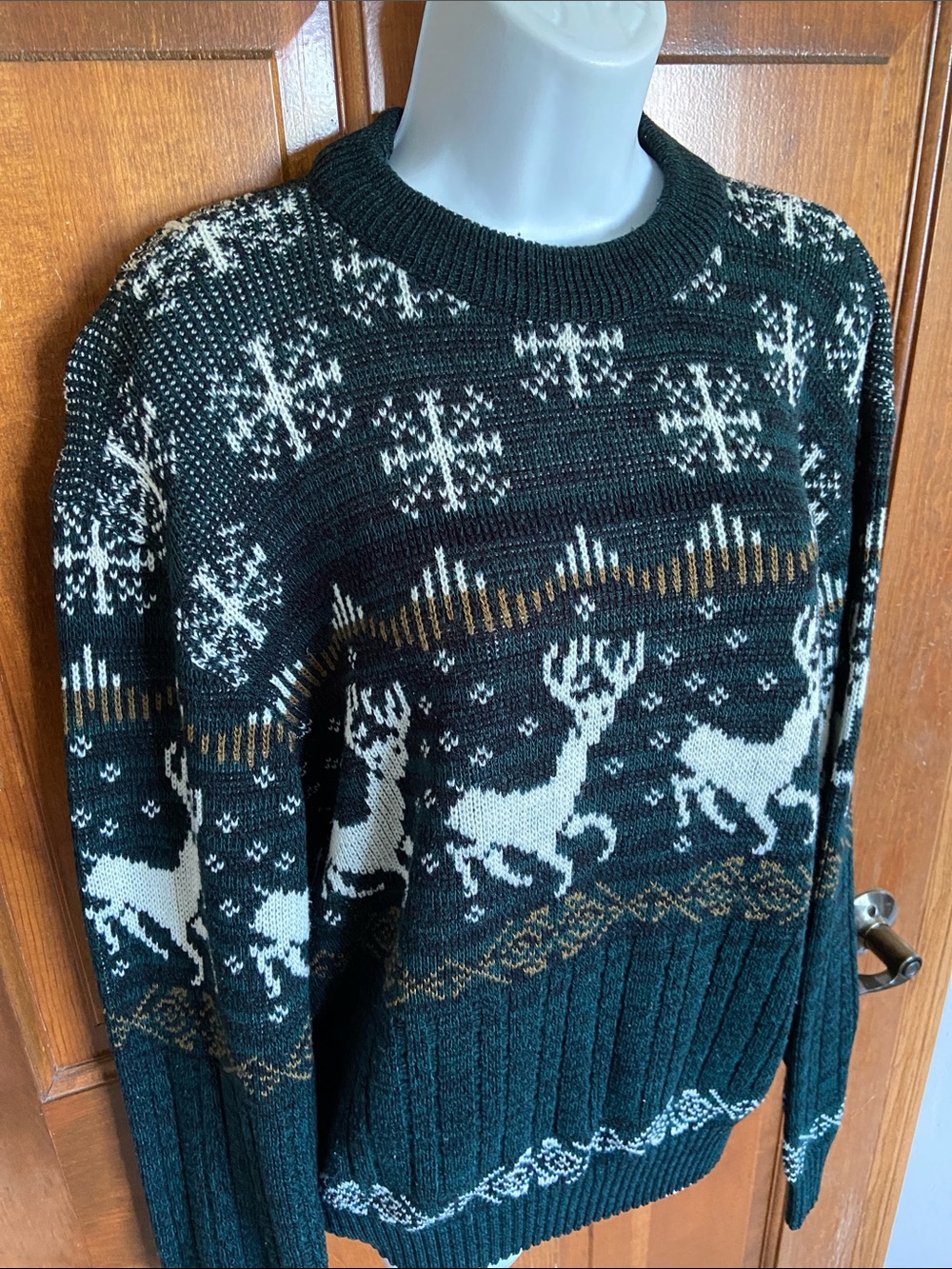 vintage Hardwood & Pine knit sweater a classic Nordic holiday design Size Medium - Picture 4 of 9